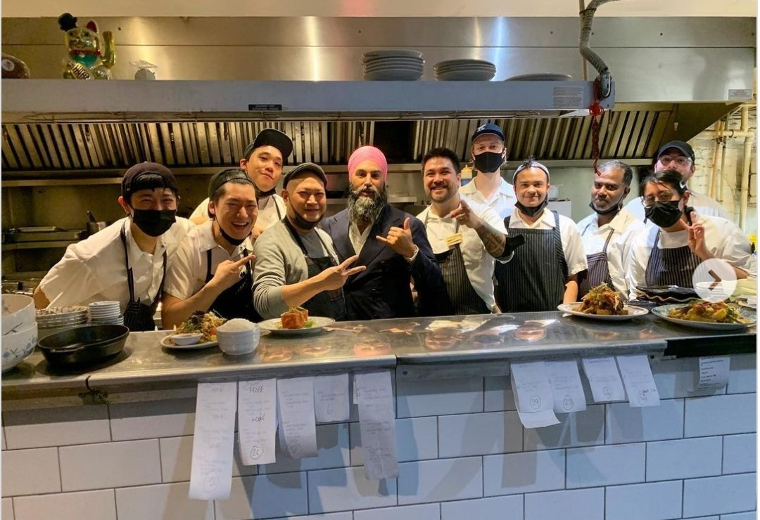 singh_hypocrisy's tweet photo. Last week was a difficult one for us in the HoC.

It's not every day we embarrass Canada on the world stage by giving a nazi a standing ovation in the HoC.

Anyways we installed a brand new Gas Oven in our coalition lunch room that day since our last one was too small. https://t.co/sNTRAYPSyx