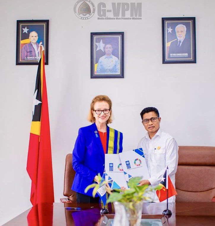 WiesenC's tweet photo. Deeply honored to sign important government financing agreement for reform of the justice sector in #TimorLeste 🇹🇱with Vice Prime Minister Mariano Assanami and @UNDP 🇺🇳Key to accelerating just democratic #governance for all Timorese and achieving all @SDGoals @SDG2030 https://t.co/vupHTFDzaG