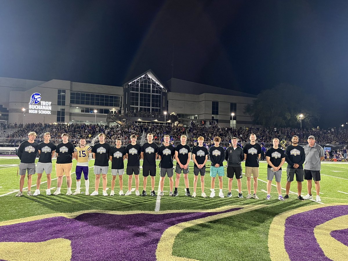 Thank you so much to @TBHSTrojans for taking the time to honor our 2022-23 Final Four team tonight at halftime of our Homecoming football game.  It is always great seeing all our guys together again and catching up with our graduates!