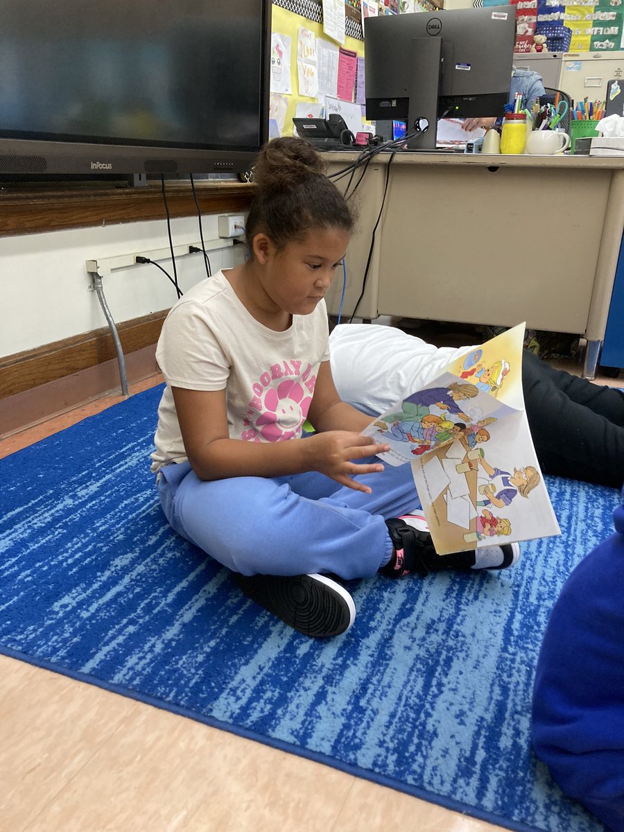 JenChap74's tweet photo. September went by in the blink of an eye. 👁️ From alphabet “boot camp” with the kinders, to phonics fun with third grade, to reading interest bingo in fourth, we learned a lot and had a lot of fun, too. It’s shaping up to be a great year in AIS reading. https://t.co/CoxhCjIysS