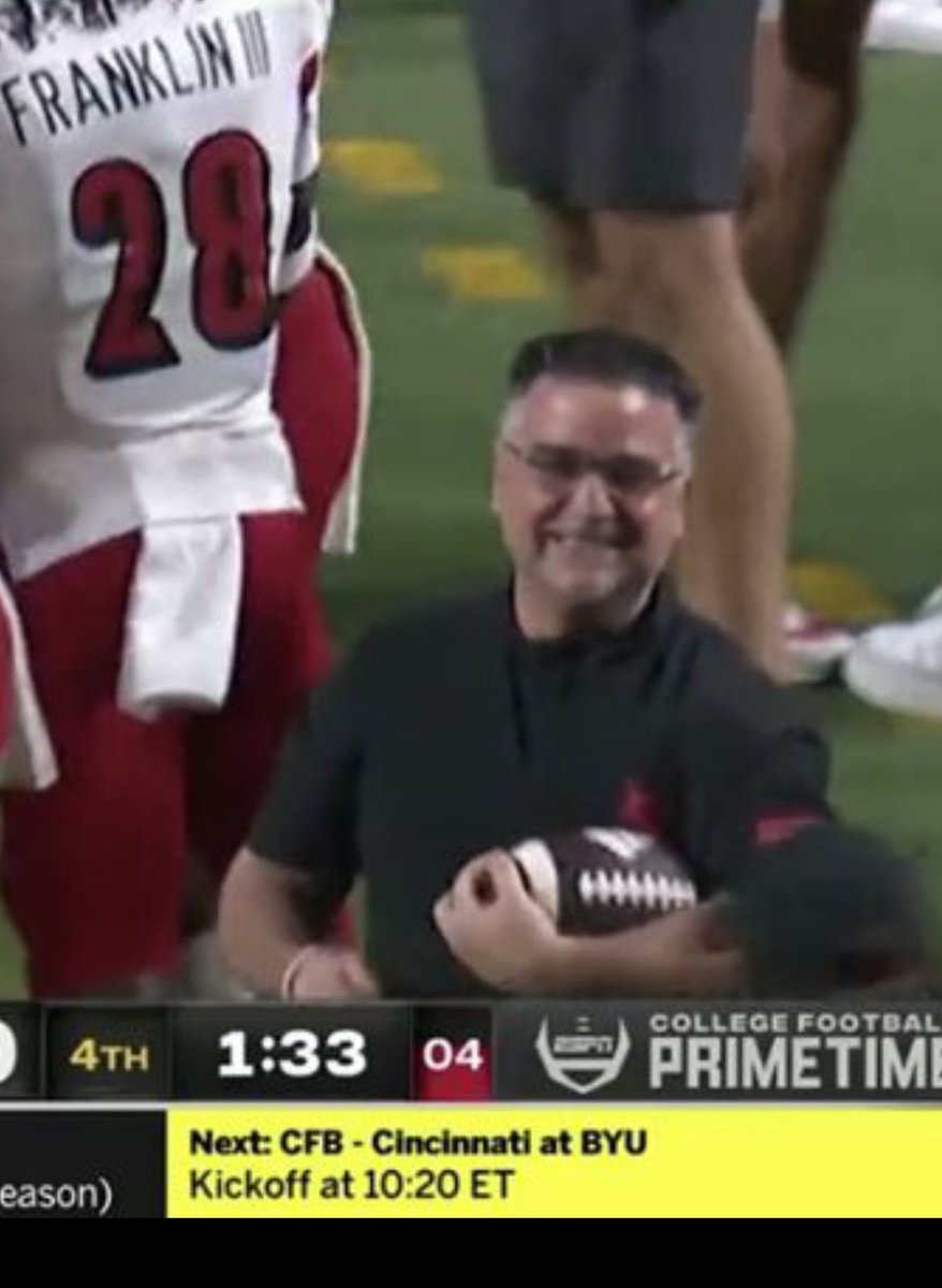 How I feel about being 5-0 😆

Going to be a vibe at L&amp;N next week!!

#GoCards