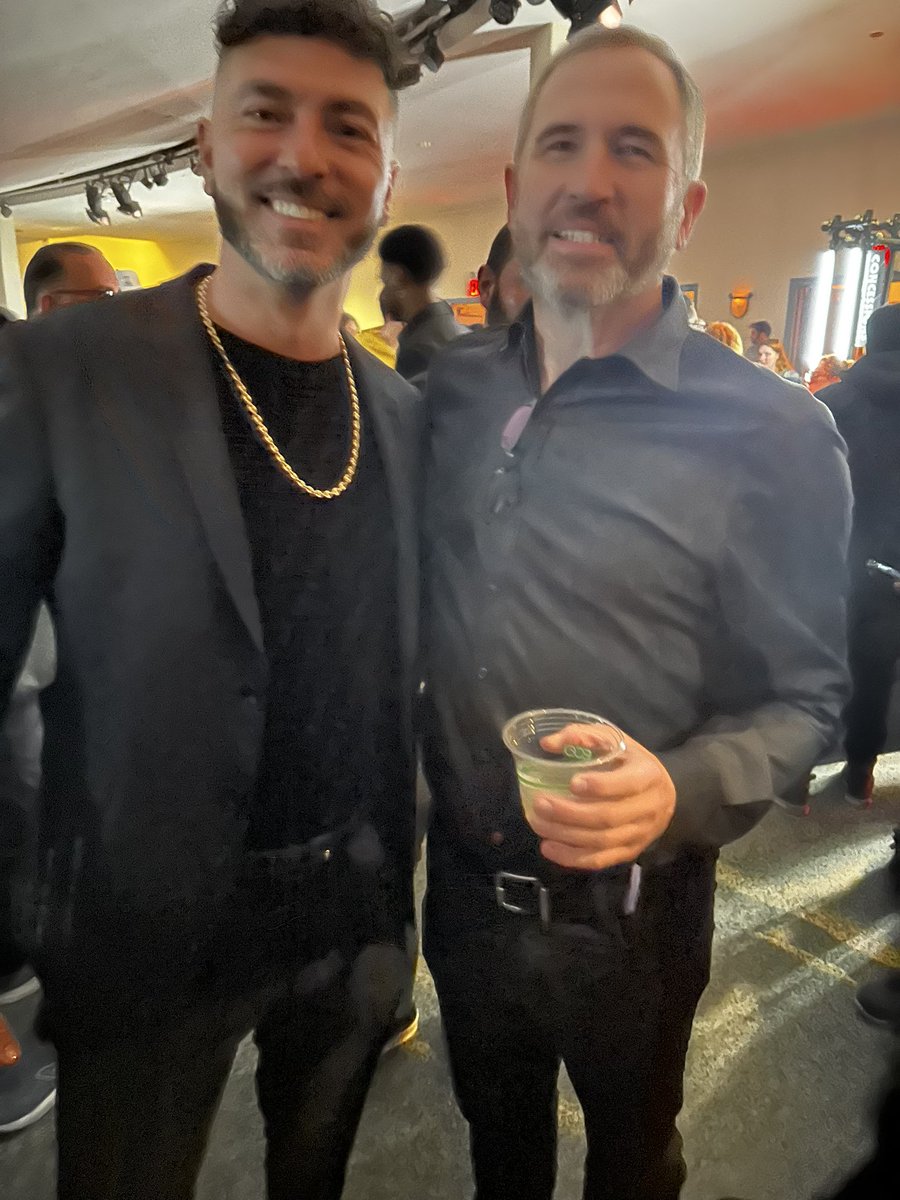 ImcBruno's tweet photo. #properparty#ripple @bgarlinghouse 
# legend https://t.co/iL0LkIMzGU
