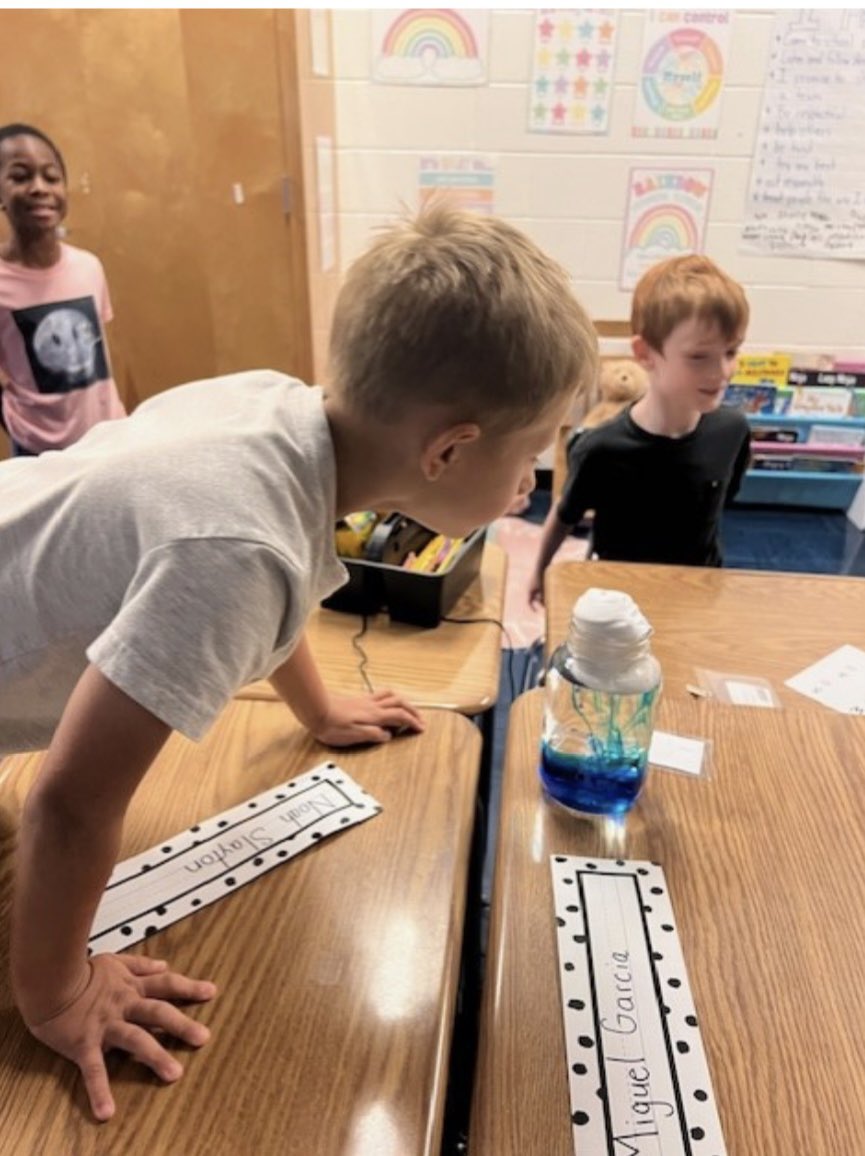 garrison3_mrs's tweet photo. We had so much fun doing our “Rain Cloud in a Jar” experiment yesterday! 
#winningforkids
#oneteamonedream 
@UGE_HCS https://t.co/JYObmkaqox