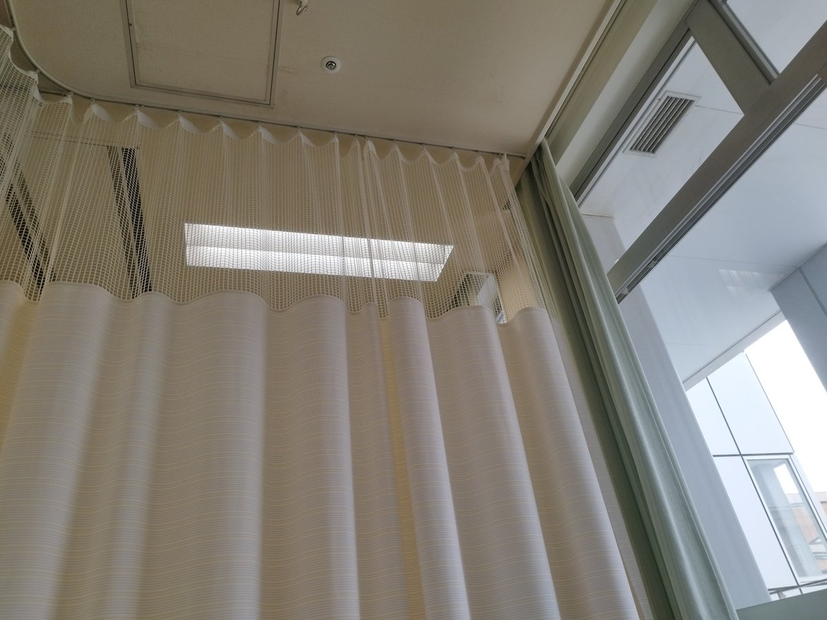 LatexOpfer's tweet photo. もうちょいで退院できる予定🙄 https://t.co/ypi2VsMQa7