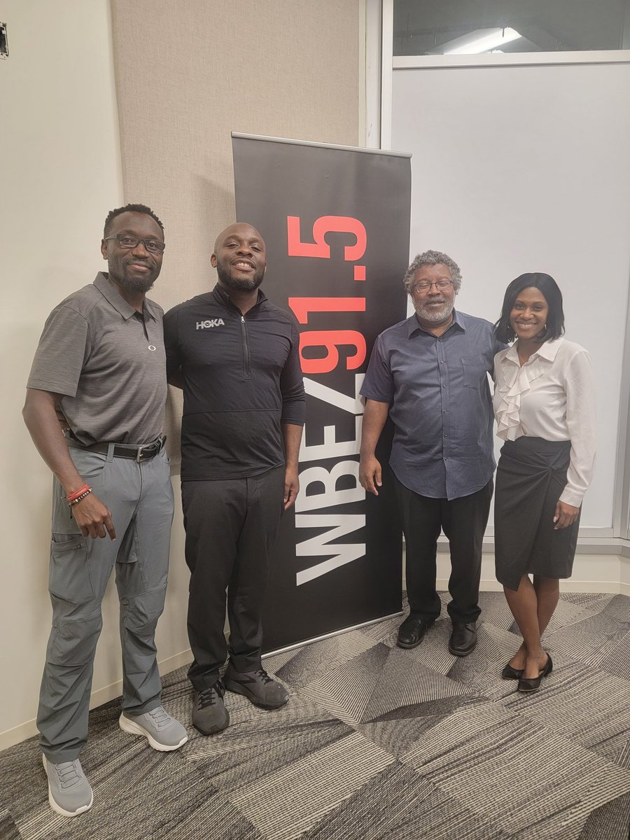 vumilio's tweet photo. What a week! With us recently reaching the 2 year anniversary of CEJA it is great to reflect on what we've accomplished but also to double down on the work at hand to implement it!  #CEJAWorks #Equity @ElevateNPO @ILCleanJobs @ilenviro https://t.co/EzoWSgKTgV