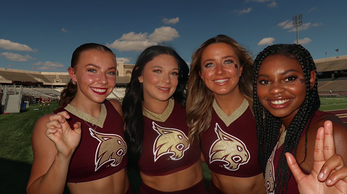 _zoehoward_'s tweet photo. first game as a bobcat! https://t.co/LldX84IYxe
