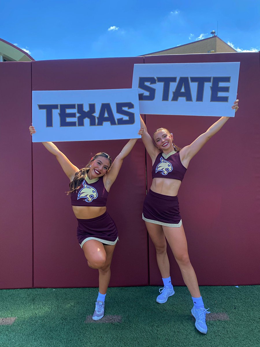 _zoehoward_'s tweet photo. first game as a bobcat! https://t.co/LldX84IYxe