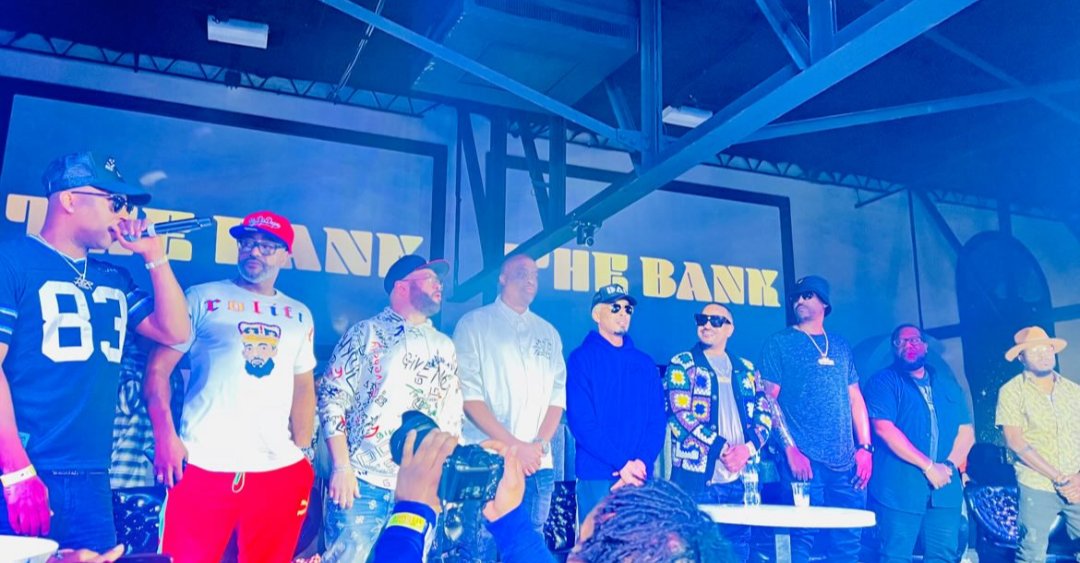 HittmennDjsPres's tweet image. Dope Super Panel Glad I Popped Out and gave some great info to the people.  #A3C #Holipooliza 
@raydaniels @ronstew @DALLASAUSTIN @DrummaBoyFRESH  @DJINFAMOUS @BRich404 @SWAMPIZZO @corysparks @colliparkmusic