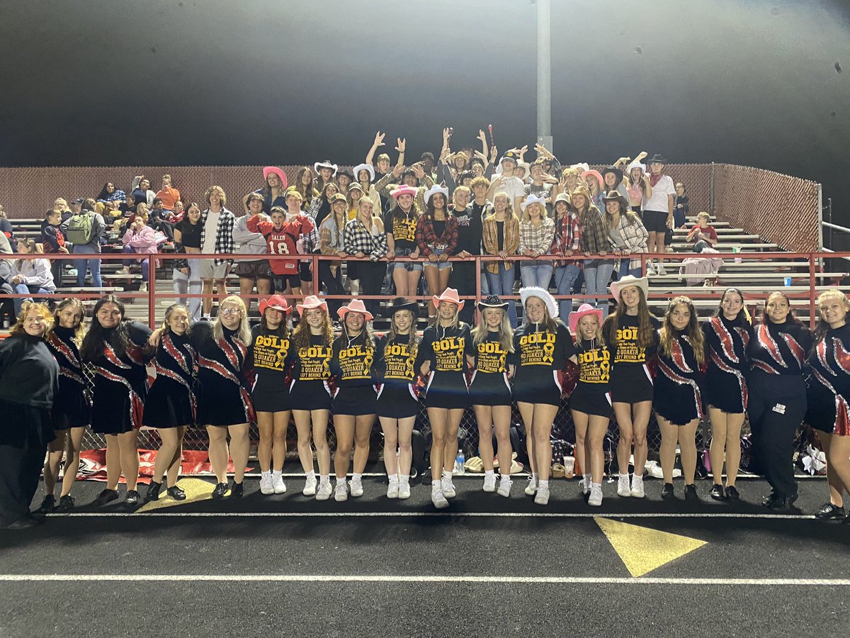 So much Quaker pride we barely fit it all in one photo ❤️🖤