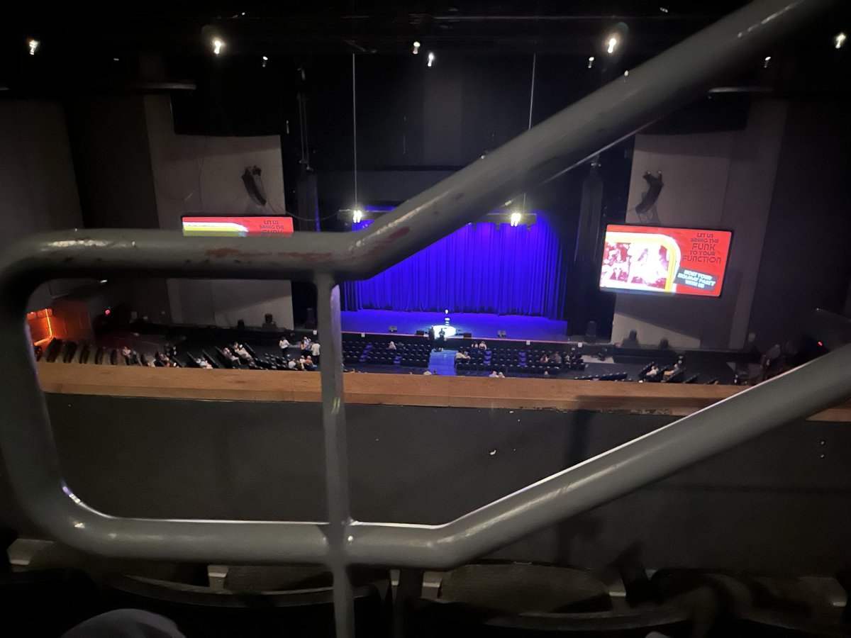 TimAnderson313's tweet image. I learned something tonight that as a long time theater goer, I feel like I should have known… OB in front of your section number means obstructed view!  But like who puts a seat here!  Lesson learned at @AZFinancialThtr #oops