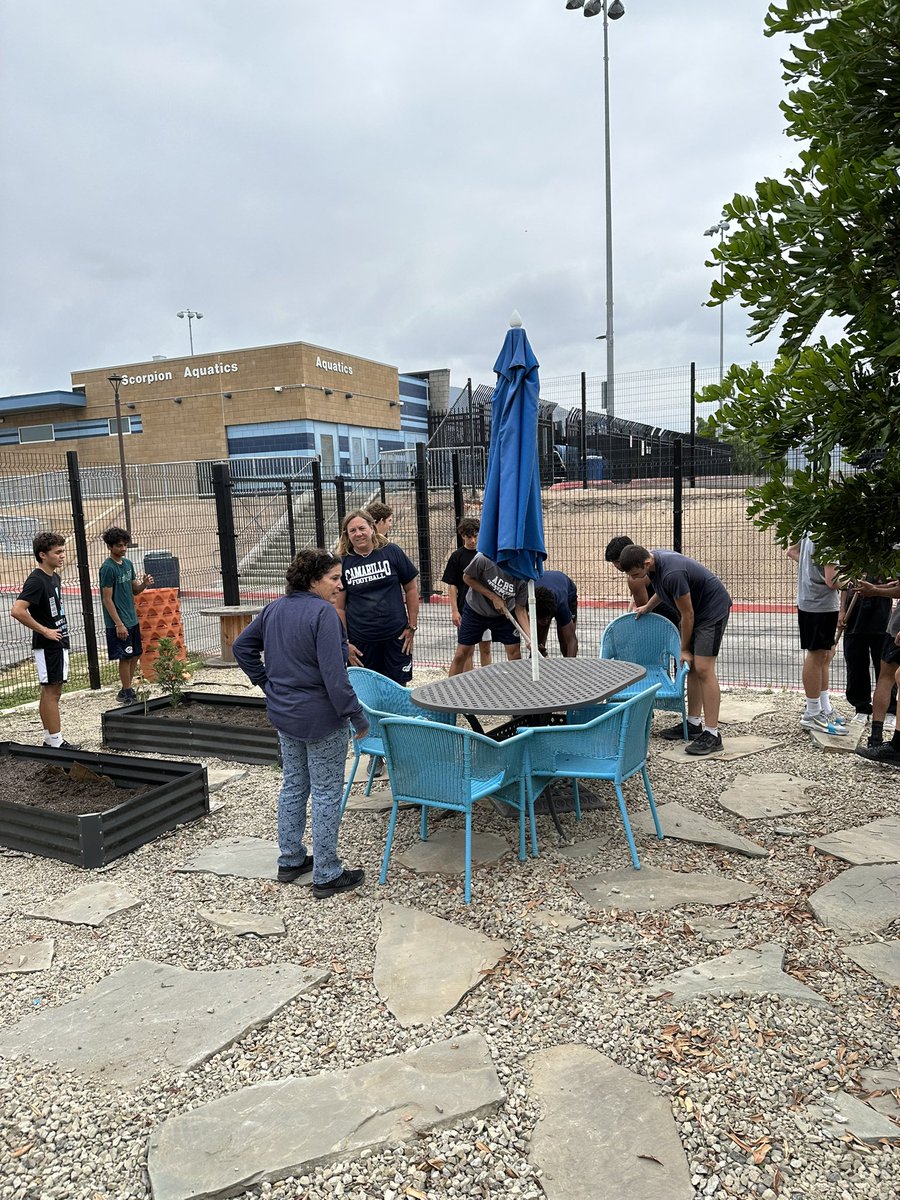 Our boys did some community service today. A little landscaping to finish a garden area. We helped Mrs. Klemann & Coach Scarpace with their project for our school. @vcspreps @pollonpreps @latsondheimer @805Bball @TheGaragePod @Prep_Plug @scorp_athletic_bc @scorpions_principal