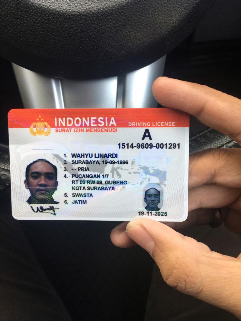nndnim's tweet photo. buat kalian yg kenal orang ini, dulu sebutannya yumen, dia buronan org2 karna sering utang ke banyak orang dan uangnya banyak yg tidak balik. tolong share agar ga banyak yg jd korban dia https://t.co/CATzGhIMVu