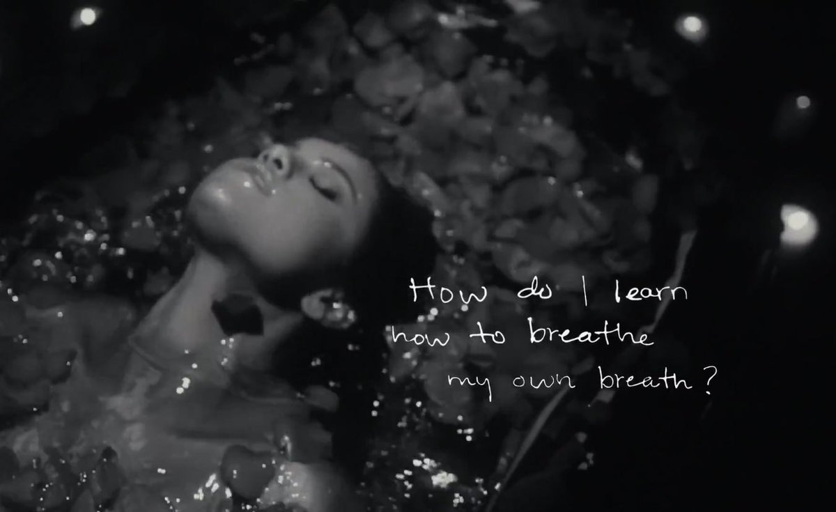 selgalways's tweet photo. Jus finished watching “My mind and me” and I literally can’t stop crying. HELP.😭😭
#selenagomez #mymindandme #Trending #GomezTaylor #GomezUpdate  #AppleTV https://t.co/vRoUIdcXQa