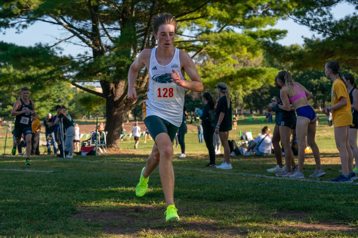 MKE_XCTF's tweet photo. XC News: Boyle Paces Panthers at Blugold Invite
Release: https://t.co/4fAI3Uruhj
#ForTheMKE | #MKEXC https://t.co/Pp6gJ0Ib9i
