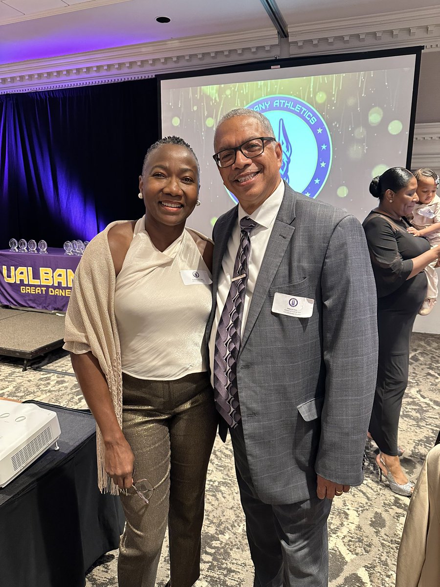 Congrats to @UAlbanySports Athletics Hall of Fame 2023 class of inductees.All the reflections, symbolism, and lessons on and off the fields, still stand in the hearts of these accomplished athletes. #ThePowerofSports to make a difference.Keep inspiring the next group of athletes.