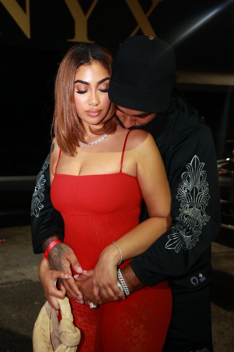 Queen Naija tweet media