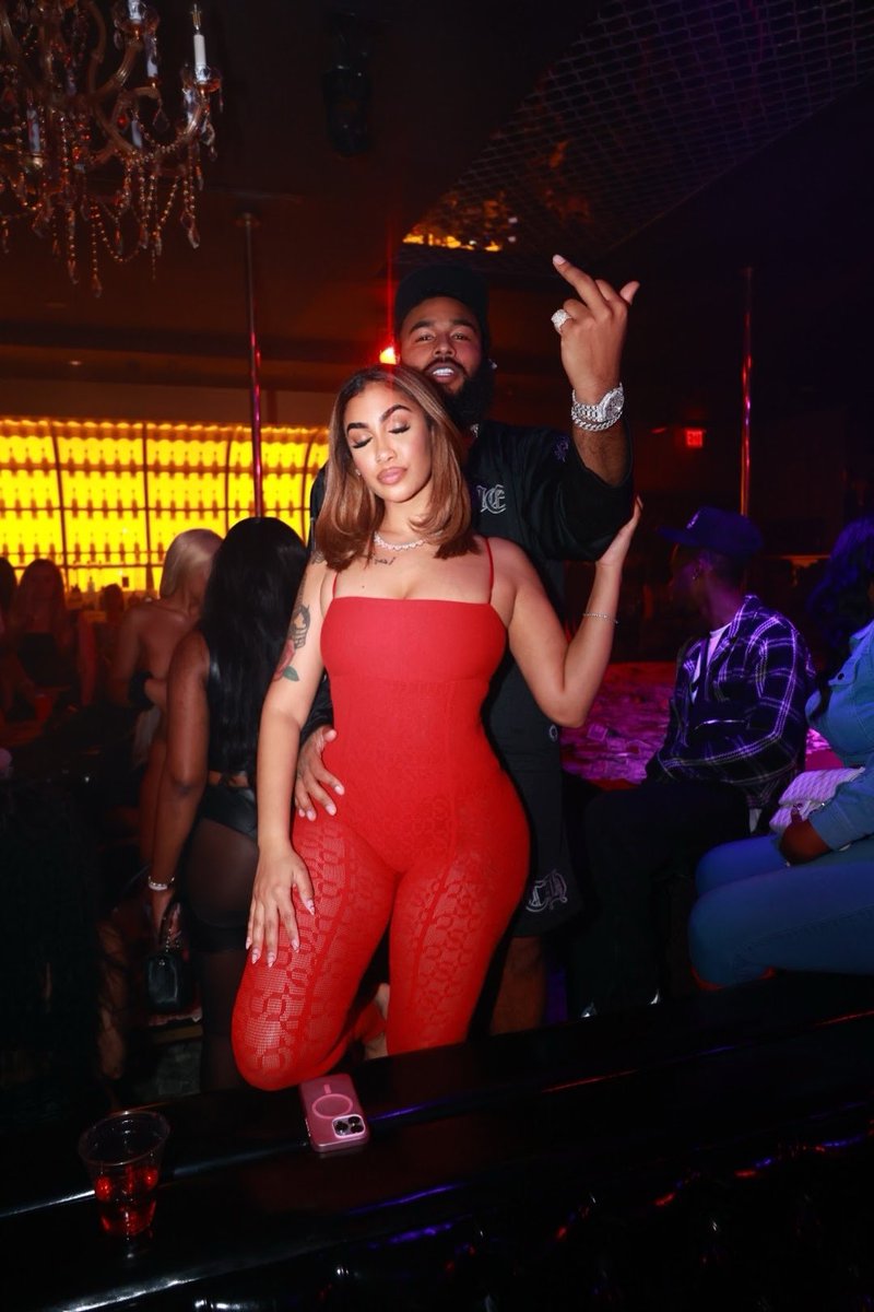 Queen Naija tweet media