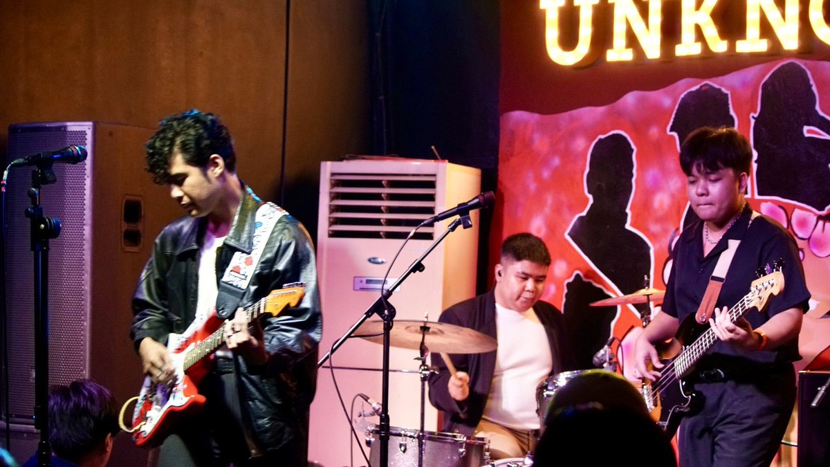 iamjamesbanaag's tweet photo. Had our monthly #OddCreaturesNight at Unknown13 Pub last night. So proud of @OCRecordsPH bands! ππΌ
In photos: Crash, 7th, Healy After Dark, 12th Street https://t.co/8gE0Dx45hu