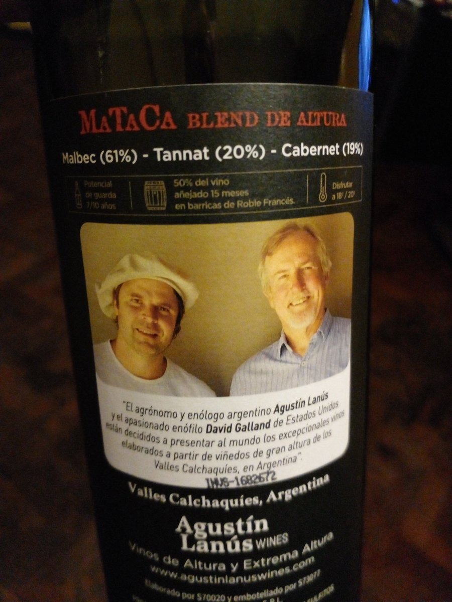 alitovigi's tweet photo. Comenzó el relax con este hermoso Blend by @agustin_lanus @badbrotherswine #MaTaCa 61% Malbec 20% Tannat 29% Cabernet Sauvignon, nariz especiada, boca llena de fruta y sabores, ese Adn NOA en su color cuerpo y carácter! #Winelife #ElVinoUnaPasion Saluteee 🍷🍷🍷 https://t.co/sHwpMDRD87