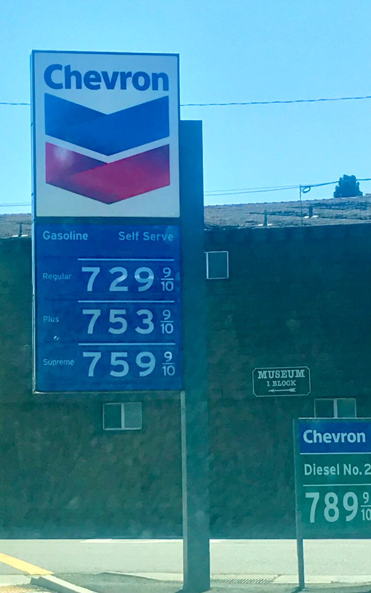 GFlavin's tweet photo. @RealJamesWoods This was yesterday. Lee Vining California https://t.co/oFdNgGR5Hb
