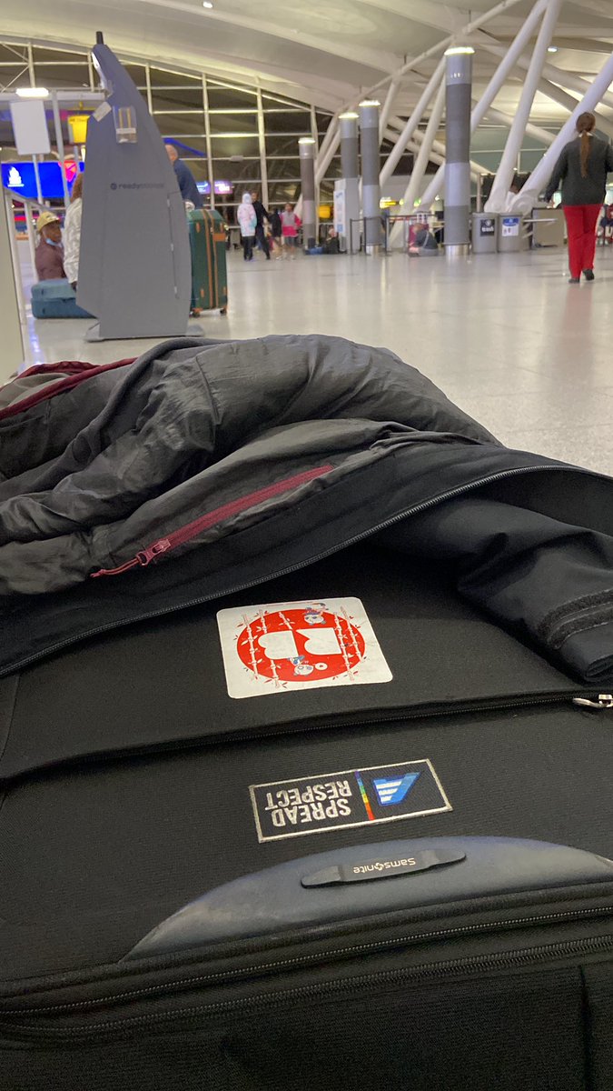 _anna_schumann's tweet photo. My sleeping spot tonight thanks to my flight cancellation @Delta @JFKairport &amp; all hotels being sold out 😤 https://t.co/CwsgLtktZf