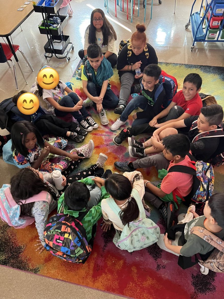 The community that continues to be built in our classroom is amazing 🐾♥️ 
Definitely a proud moment, of many, for us @gillespiebsd100 
#hiawathapride #d100inspires