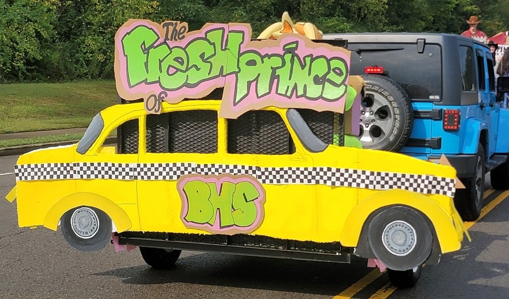 BHSVisualArt's tweet image. Art Club float was fresh #BHShomecoming