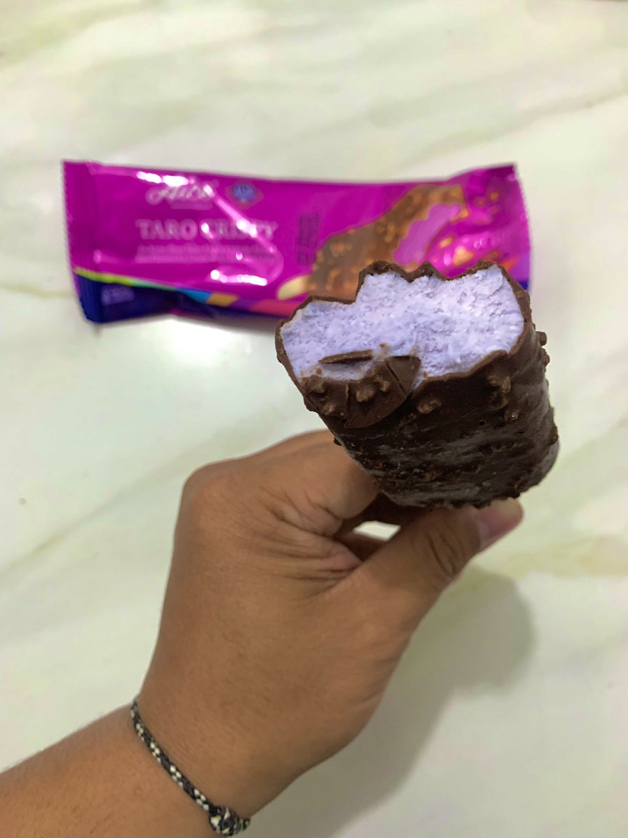 kepitingcrispy's tweet photo. @FOODFESS2 Auto beli asli coklatnya crispy bgt krenyes-krenyes https://t.co/ouVCUWtyp9