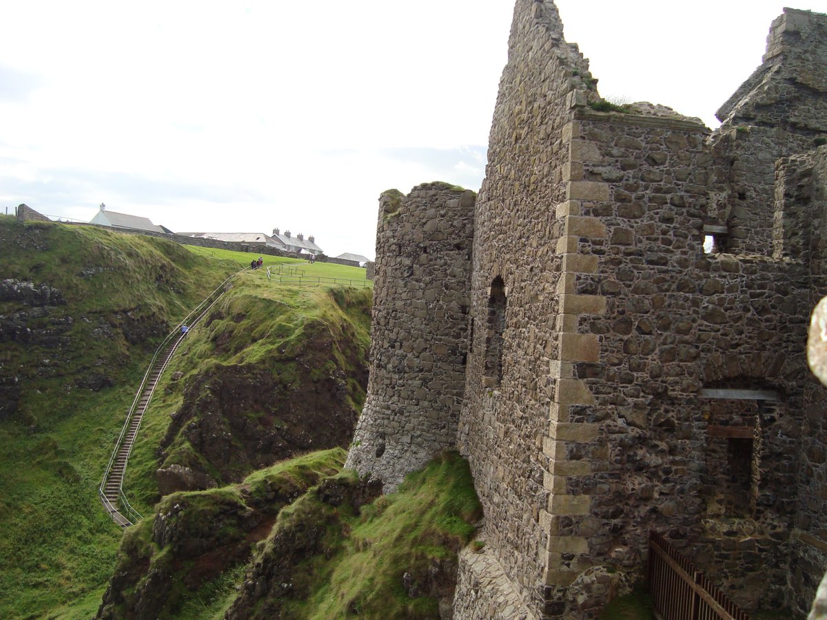 lorraineelizab6's tweet photo. 30 Sept: St Fáelán of Ráith Aidne in Dál nAraide/#Dalriada. Kingdom in Ireland (mainly Co #Antrim) &amp; Scotland. Story St Columba spent a Christmas reciting Psalms at Ráith Aidne as a boy in 6th C, but it's location is unknown (O'Hanlon) 📷mine, Dunluce castle, N coast of Co Antrim https://t.co/jtgbpdzpKC