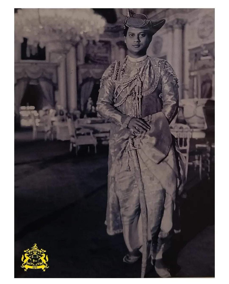 *रहते हैं ताअबद उन्हीं के नाम से उजाले,बुझते नहीं चराग़ जिनके, हवाओं के ज़ोर से।*

*माधव महाराज की पुण्यतिथि पर उन्हें  शत शत नमन।🙏*

*MadhavraoScindia*
*माधवरावसिंधिया