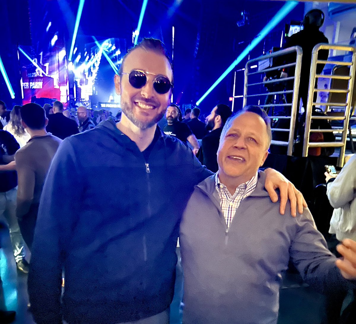 Chrispet33's tweet image. Rubbing shoulders with legends tonight. The one and only @BlackberryXRP! #ProperParty #Ripple #Rippinitup