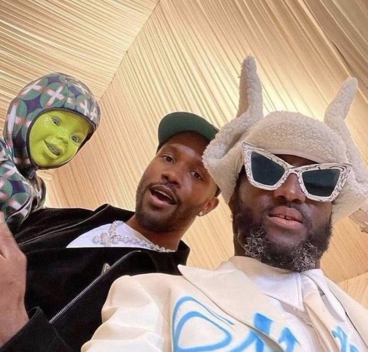 nfr_podcast's tweet photo. Happy heavenly birthday to a true pioneer &amp; visionary, the great Virgil Abloh 🕊️

He would have turned 43 today 🎈 https://t.co/I6wOrkba8B