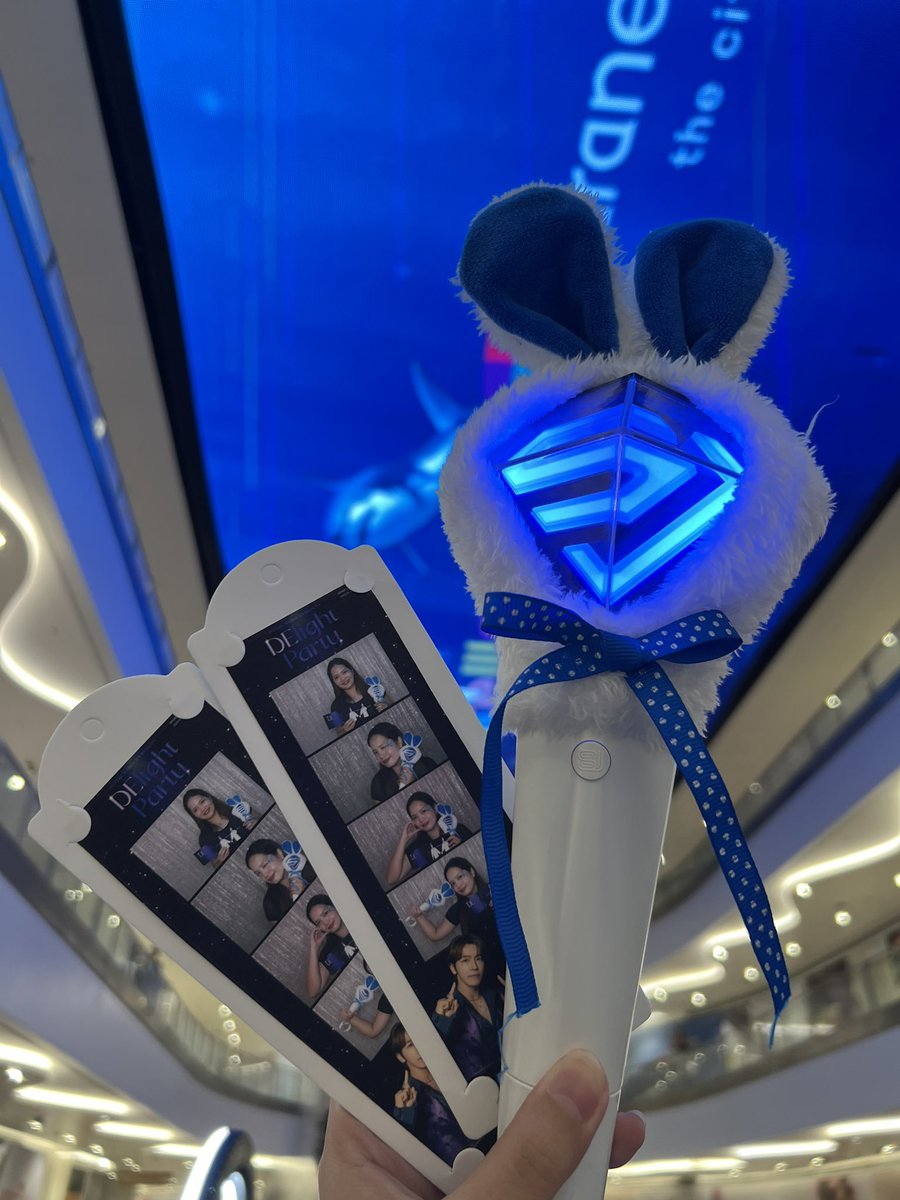eunhaekyuchul's tweet photo. Photobooth by @PHDalnim 💙 Thank you po!! 🫶🏻

#DElight_PartyinMNL 
#DElight_Party https://t.co/jiT3zFqeX8