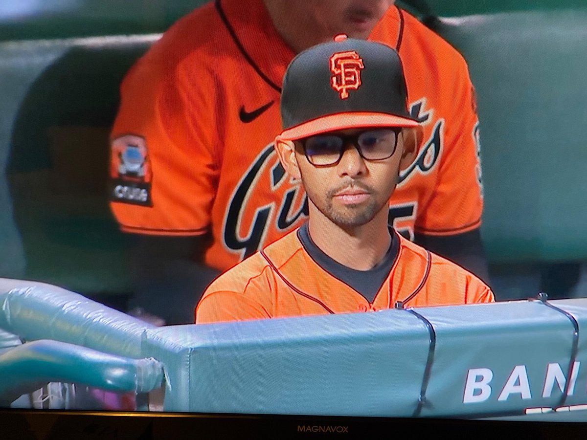 OhSoJorge's tweet photo. Why does bro like look what Gabe Kapler would revert back to if he yelled Shazam? #Giants #Dodgers https://t.co/sVTAsoc6Wu