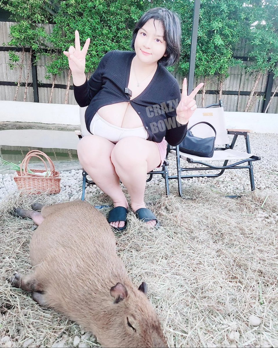 ฉันมีอาหารสำหรับมื้อเย็นแล้ว 🤣 
I already have food for dinner https://t.co/4X0z5wBbtQ