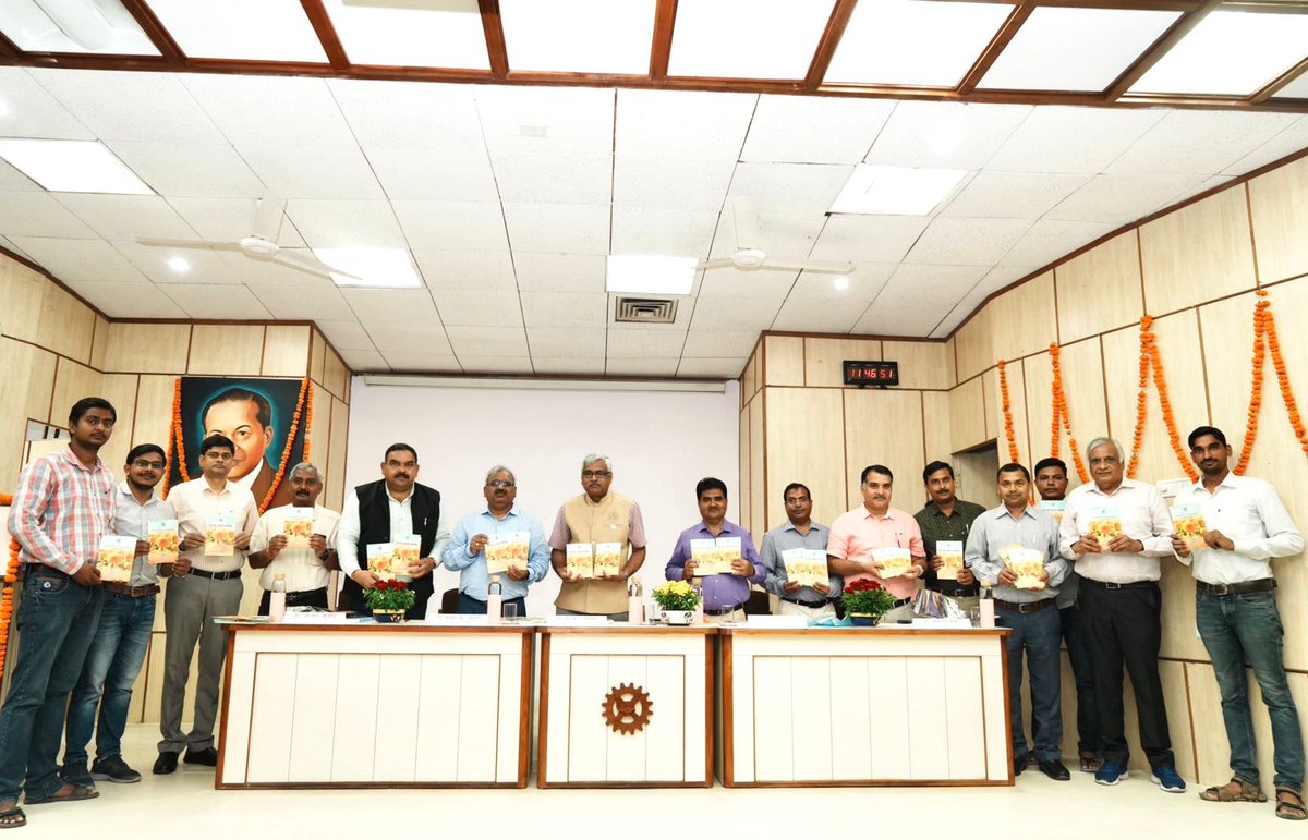 Rajesh Verma (@rajeshcimap) on Twitter photo 82nd Foundation Day Celebration <a href="/CSIR_IND/">CSIR, India</a> at <a href="/CSIR/">CSIR ЁЯЗ┐ЁЯЗж</a>
During this momentous occasion, a technical bulletin тАЬProduction technology of marigoldтАЭ was released for Floriculture Mission beneficiaries, empowering farmers, improving income through cultivation, value addition. 82nd Foundation Day Celebration <a href="/CSIR_IND/">CSIR, India</a> at <a href="/CSIR/">CSIR ЁЯЗ┐ЁЯЗж</a>
During this momentous occasion, a technical bulletin тАЬProduction technology of marigoldтАЭ was released for Floriculture Mission beneficiaries, empowering farmers, improving income through cultivation, value addition.
