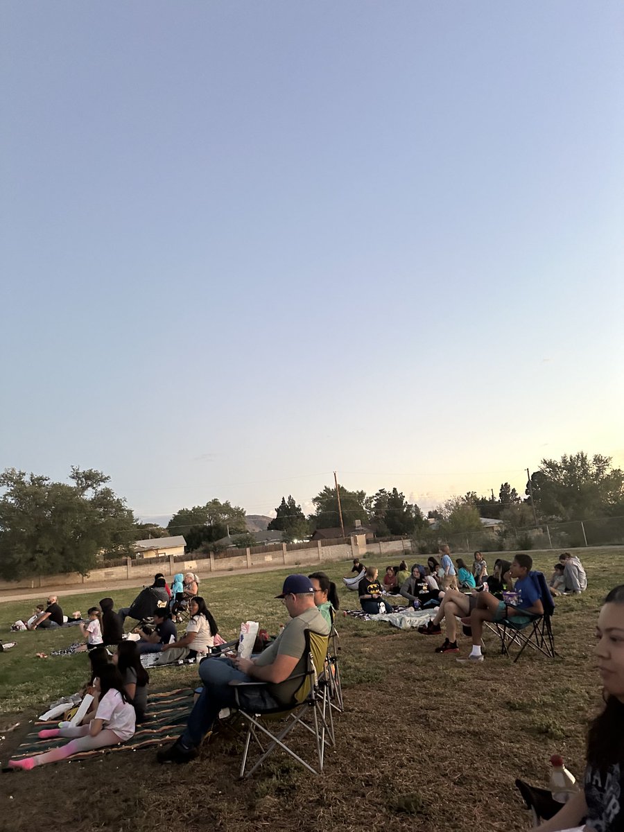 The best way to end the day is with your family and friends watching a movie under the stars. Family Movie Night was a Success. ⁦<a href="/APS_Elementary/">APS Elementary Schools</a>⁩ #WeRISETogether