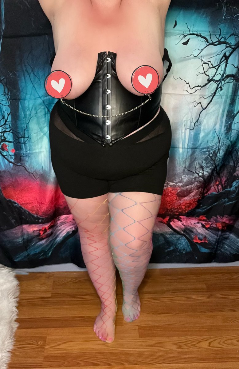 beeivanna's tweet photo. Uncensored photo shoot on my onlyfans (4.99) and feetfinder!!
Link is in the bio
#plussizefeet #plussize #feet #plussizegoddess #toeslovers #paintedtoes #suckonmytoes #thickthighssavelives #soles #naturaltoes
#feetfetishcommunity #feetpicsforsale https://t.co/SQWdT8lAQv