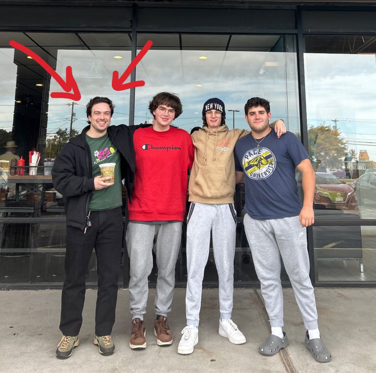 Hey guys i’m at OWL grand finals! if you see me feel free to come say hi!!! #OWL2023 #OWLGrandFinals