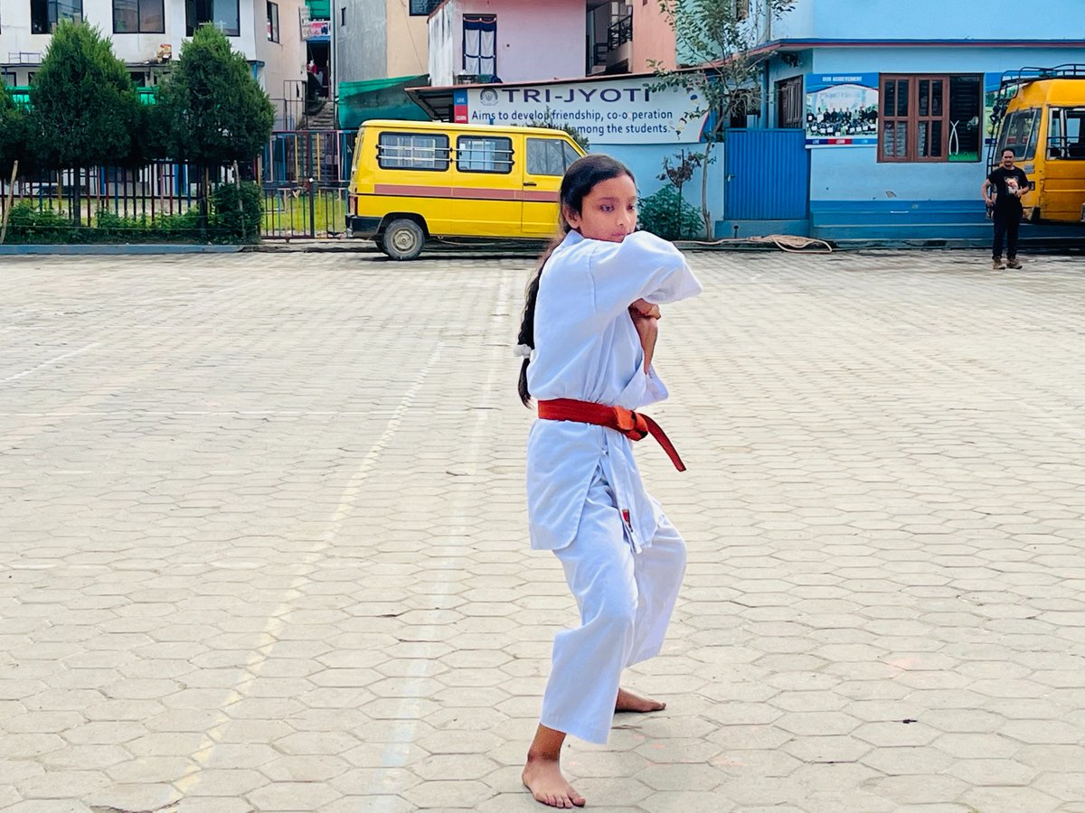 jijibisha's tweet photo. Chhori #Jijibisha Promoted to Black Belt π₯
#KarateGrading
#Achievement https://t.co/4aLzsLW1mS