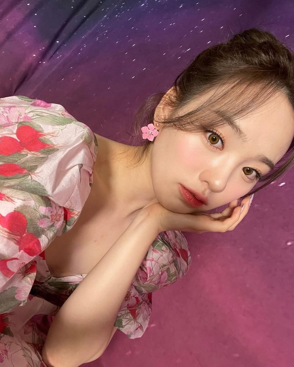 RIO24WithU's tweet photo. うっとり🙂💓
#IloveRio #RIOちゃん大好き #RIO
#リオ #りお #리오 #花橋梨緒 #NiziU
🩵リオを応援してます🩵 https://t.co/B4RJkl3f0a @KPOP_JUICE_JPより https://t.co/DLELm1yZBZ