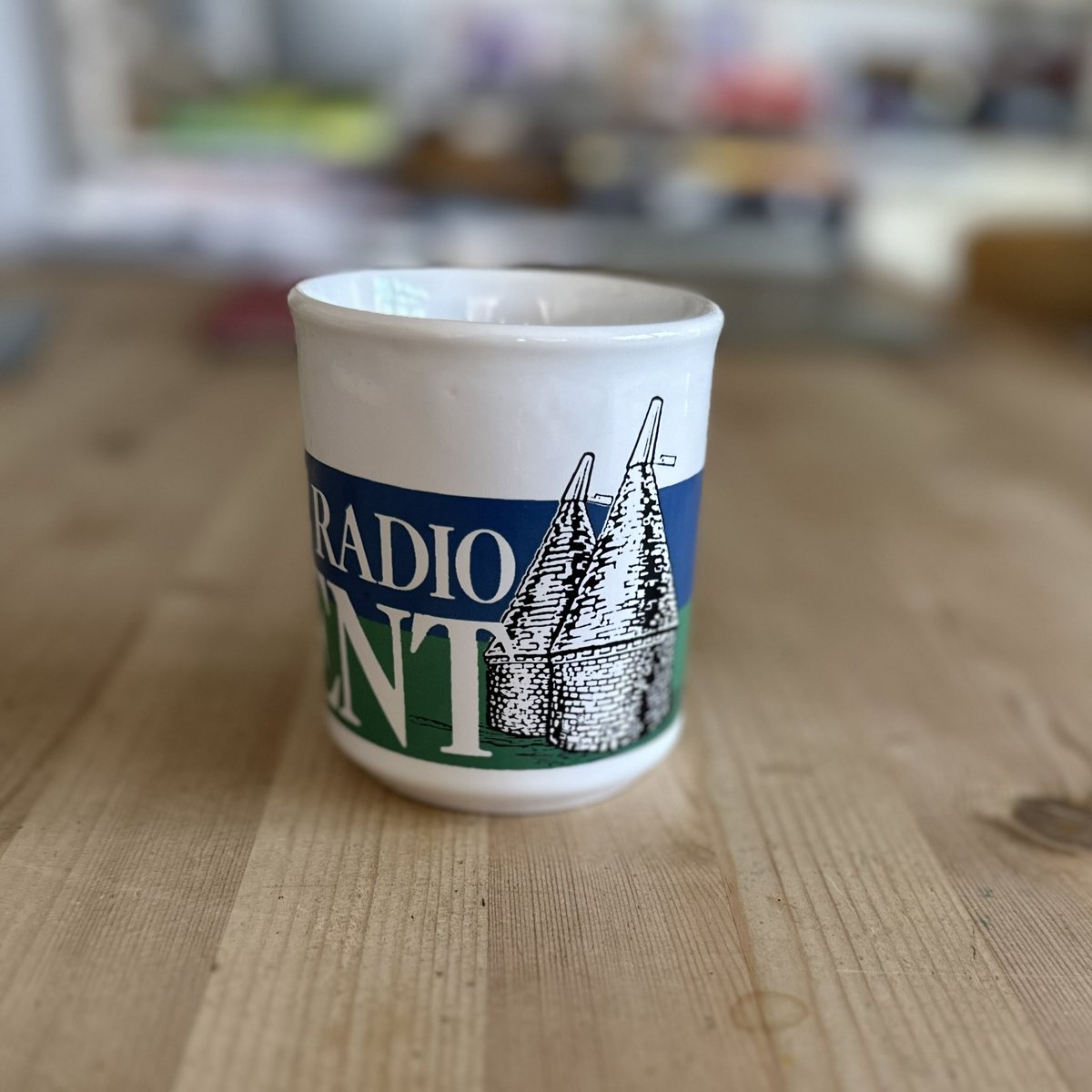 CathcartJim's tweet photo. Found this in a box. @RadioMugs #ShowUsYourMugs From the days when local radio was still local! https://t.co/NChOdtdagq