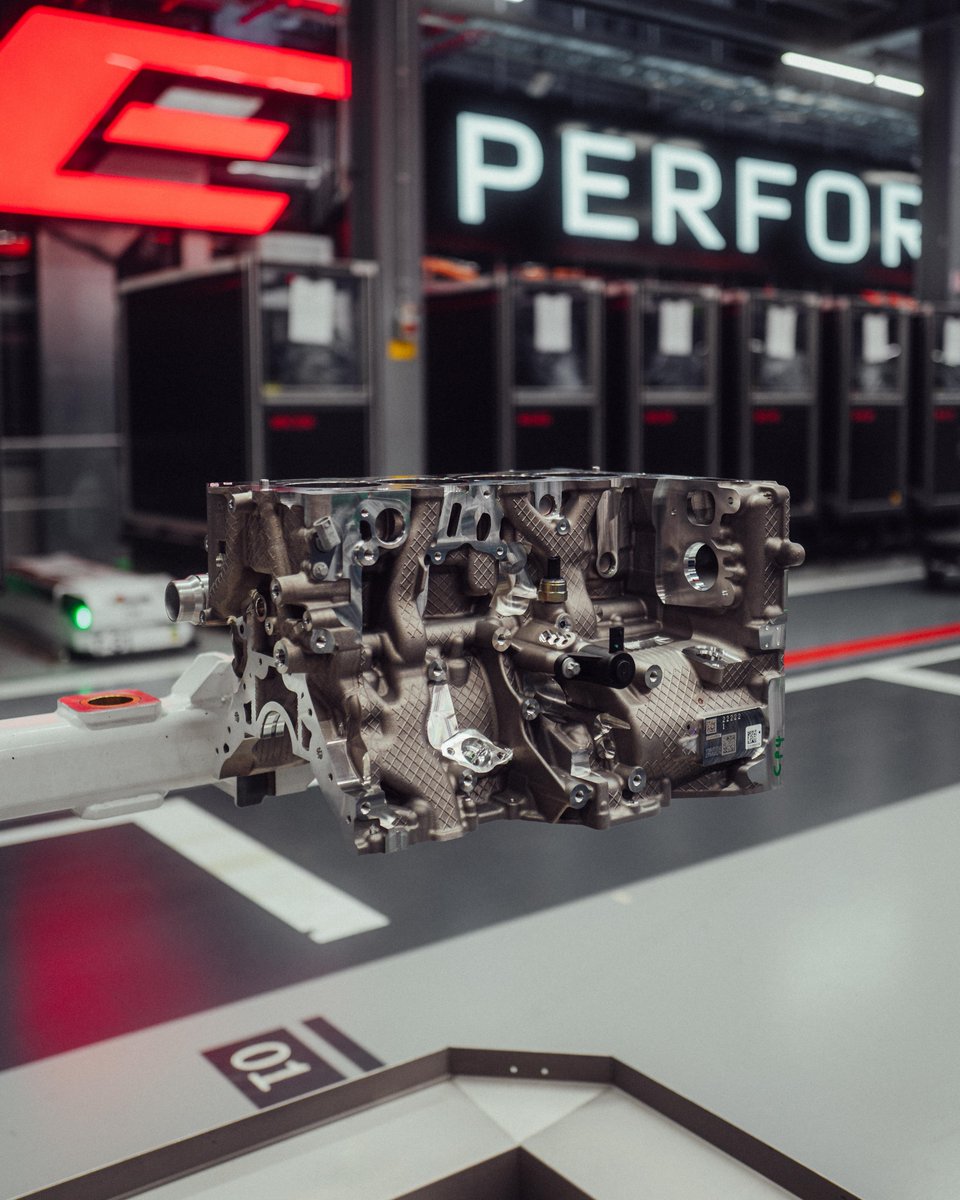 MercedesAMG's tweet photo. One man one Engine 💪🏼
In the latest episode of #INSIDEAMG , Cornelius learns in fast-forward how engines are built at AMG according to the iconic ‘one man, one engine’ philosophy.
Tune in on YouTube: https://t.co/lqVvN8Omqw
#MercedesAMG #AMG https://t.co/Co34aqvNRs