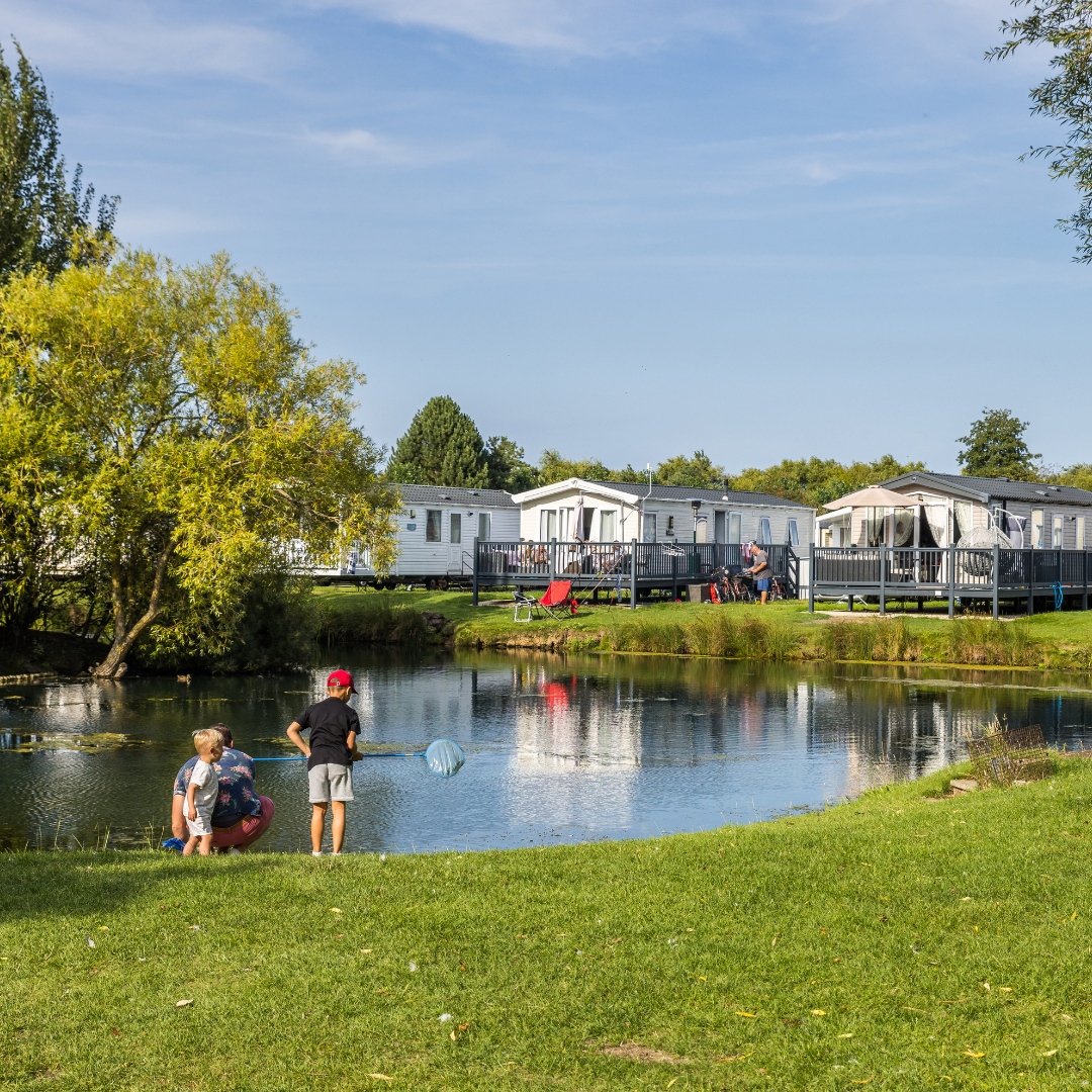 Parklink_uk's tweet image. Imagine waking up every morning to the sound of waves 🌊 or the rustling of leaves 🍃. A holiday home offers more than just a change of scenery - it's a lifestyle change that promises relaxation, rejuvenation, and return on investment 💰.  

#investinrest #holidayhomelife