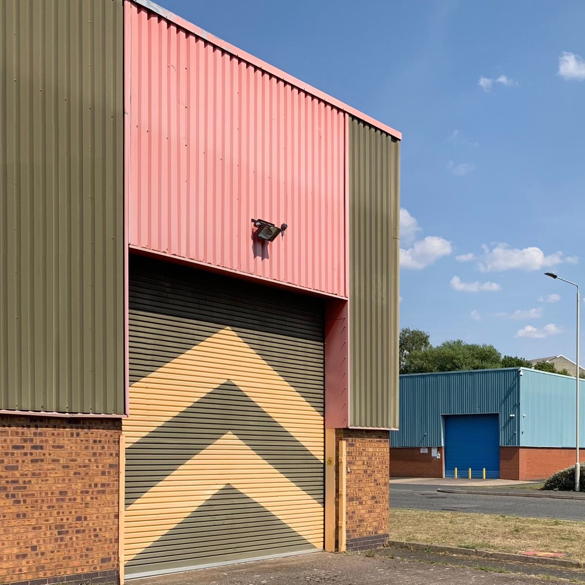 bctype's tweet photo. Move On Up #blackcountry #brierleyhill #industrialgraphics #pastels #ayit https://t.co/aEZNEXIxbi