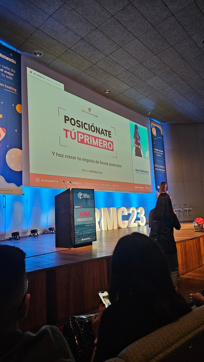 <a href="/ana_pedroche/">Ana Pedroche</a> en #rmc23

Posiciónate "Tú Primero"!

#LaVidaMola
#RaiolaMola

<a href="/rmcgalicia/">Raiola Marketing Conference</a>
<a href="/RaiolaNetworks/">Raiola Networks</a>
#marketingdigital