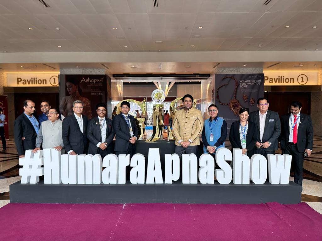 saurabh_gadgil's tweet image. Thank you GJC for having me as the Guest of Honour at the inauguration of the Gems and Jeweller show Diwali Edition! 

#GJS #DiwaliEdition #GJC #Inauguration #Mumbai #PNGJewellers #ThinkPure