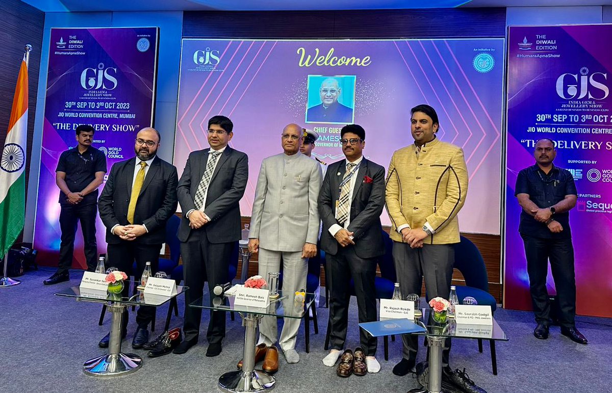 saurabh_gadgil's tweet image. Thank you GJC for having me as the Guest of Honour at the inauguration of the Gems and Jeweller show Diwali Edition! 

#GJS #DiwaliEdition #GJC #Inauguration #Mumbai #PNGJewellers #ThinkPure