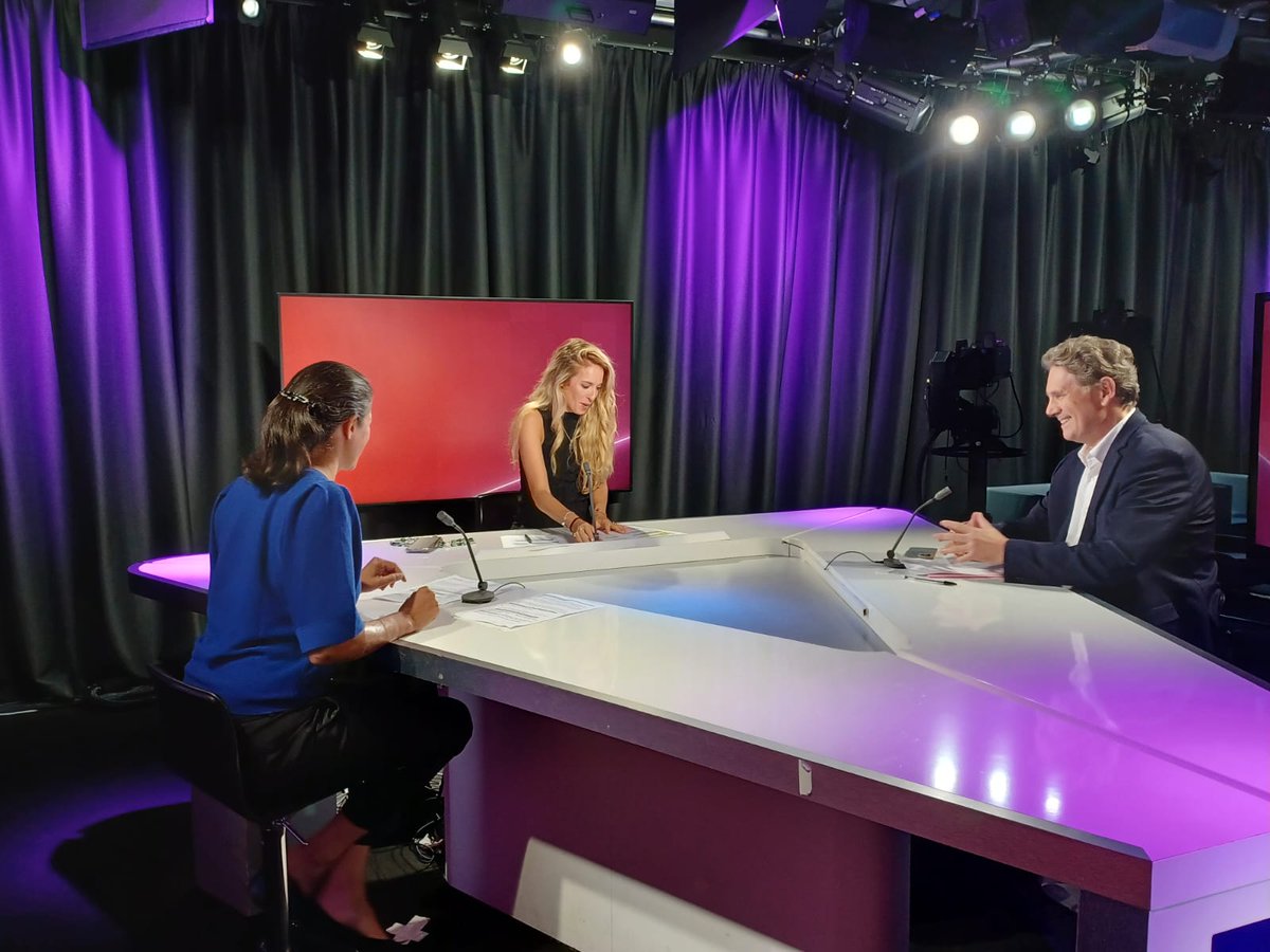 Haffner Energy (@haffnerenergy) on Twitter photo 🎥Philippe Haffner, PDG de Haffner Energy, est l'invité du "Hors-série les dossiers de BFM Business" présenté par <a href="/CyrielleHariel/">Cyrielle Hariel</a> ce week-end sur le sujet du financement de la transition écologique 🌍🌿
👉Diffusion aujourd'hui à 19h00 et demain à 13h00
#Industrieverte
#Biomasse 🎥Philippe Haffner, PDG de Haffner Energy, est l'invité du "Hors-série les dossiers de BFM Business" présenté par <a href="/CyrielleHariel/">Cyrielle Hariel</a> ce week-end sur le sujet du financement de la transition écologique 🌍🌿
👉Diffusion aujourd'hui à 19h00 et demain à 13h00
#Industrieverte
#Biomasse