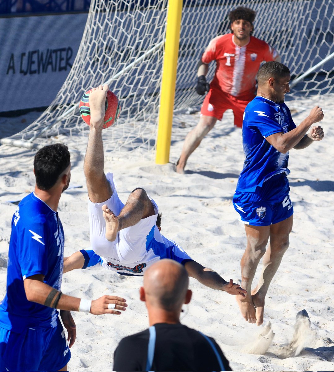 indeselsalvador's tweet photo. El camino puede ser difícil, pero el espíritu de entrega debe de estar siempre. ¡Gracias por su entrega! 📷👏🔝

ASD Napoli (Italia) 5️⃣🆚3️⃣ Barra de Santiago 

#ConstruyendoElCamino #BeachSoccer #WorldWinners23 #Algher https://t.co/6OwfUWgg6N